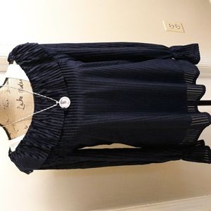 A cute blouse with long sleeves